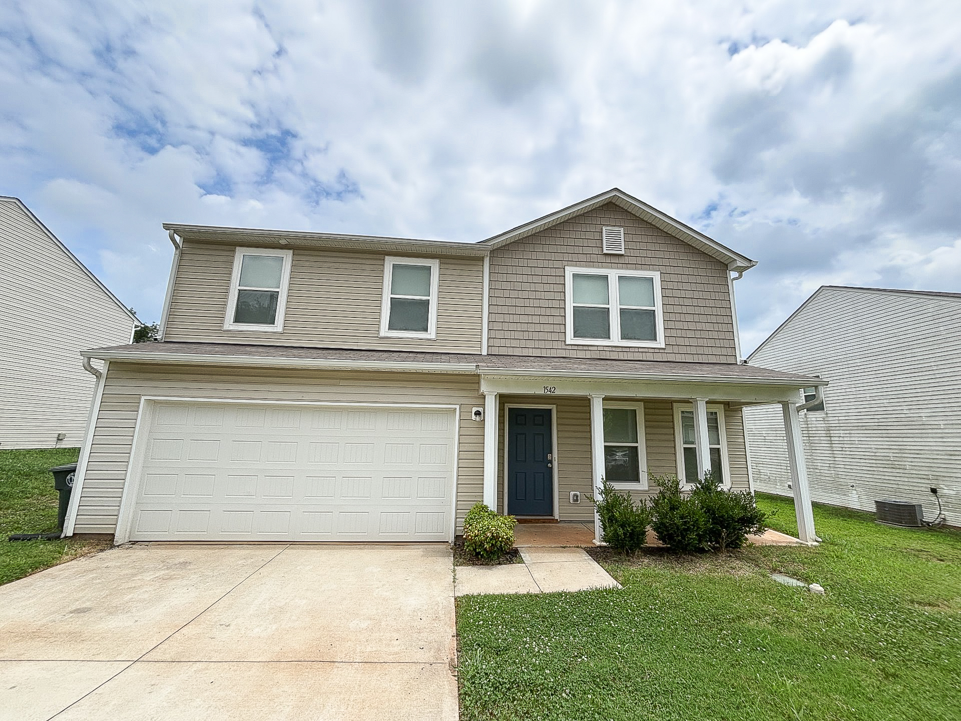 1542 Catskill Way